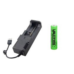 ACM Lampe de Poche 300Lumens Métal 13X3cm + Chargeur USB 18650