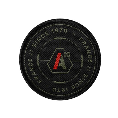 A10 Equipement Patch SIGNATURE SINCE 1970 brodé vert olive/rouge